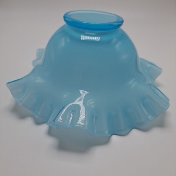 Fenton Blue Glass Bowl With Ruffled Crimped Edge - Picture 10 of 13